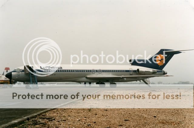 http://i457.photobucket.com/albums/qq293/Jetmech_photos/My%20Early%20Stansted/87L31-727-230-D-ABQI-Stn-2Nov87.jpg