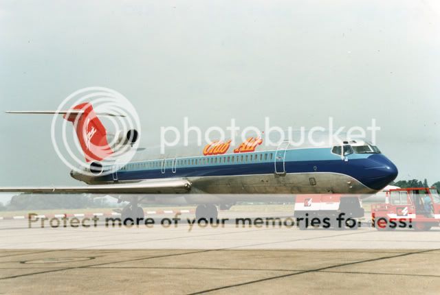 http://i457.photobucket.com/albums/qq293/Jetmech_photos/My%20Early%20Stansted/88D34-727-225-EI-BVO-Stn-15May88.jpg
