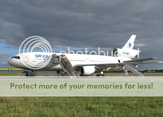 http://i457.photobucket.com/albums/qq293/Jetmech_photos/My%20Early%20Stansted/DC10-10ER-N220AU-1-Stn-10Sep09.jpg