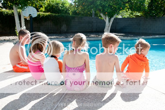 Life with Fingerprints: Spring break in Arizona. Scorpion Hunting, Riverview Park, Enchanted Island, Swimming Pools, Nordstrom Last Chance, Spring Training Baseball