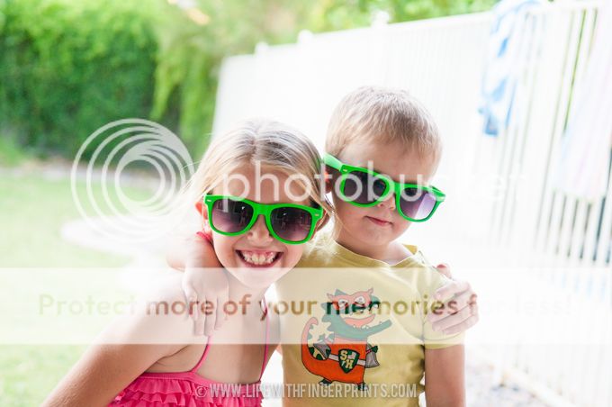 Life with Fingerprints: Water kids