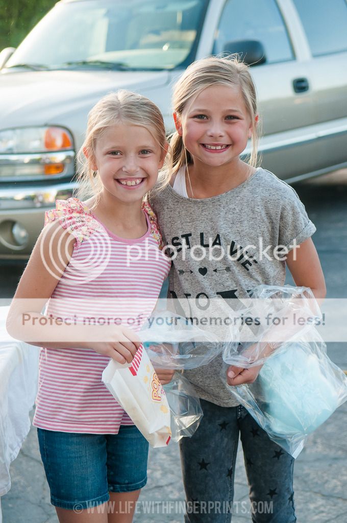 Life with Fingerprints: Rock the Block, neighborhood party