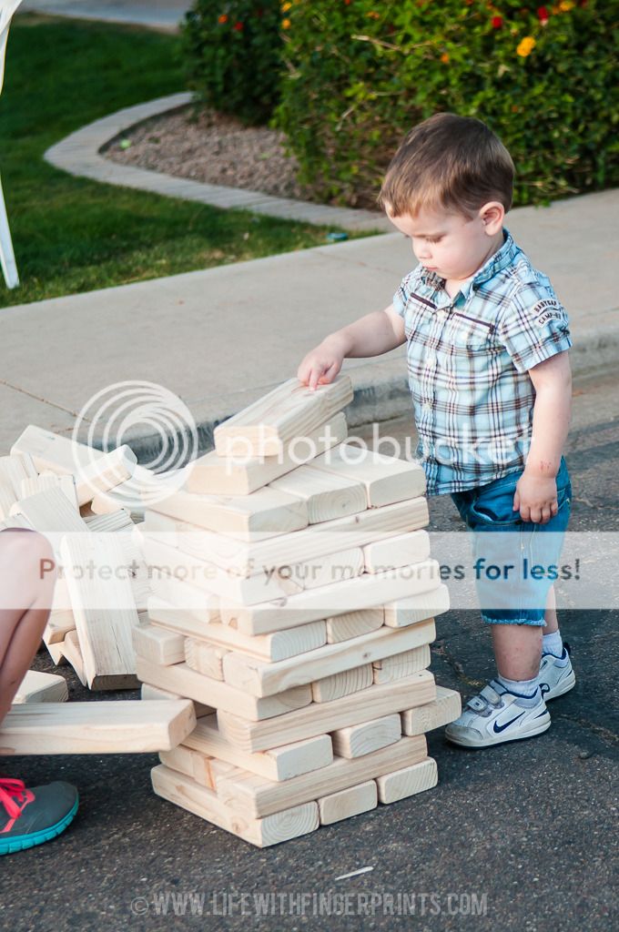 Life with Fingerprints: Rock the Block, neighborhood party